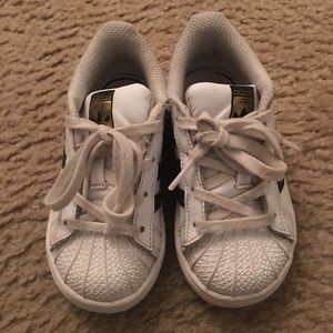 Toddler Adidas Superstar size 7